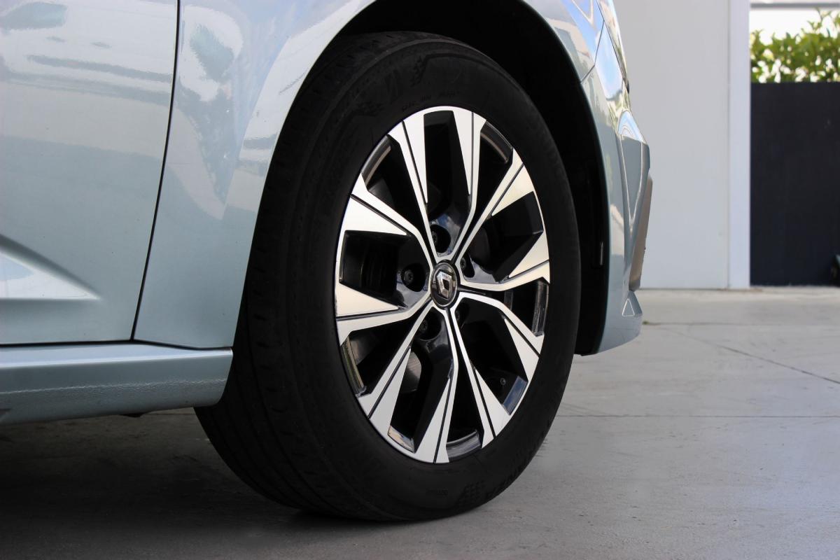 renault-megane-sport-tourer-2021-diesel-1461cc