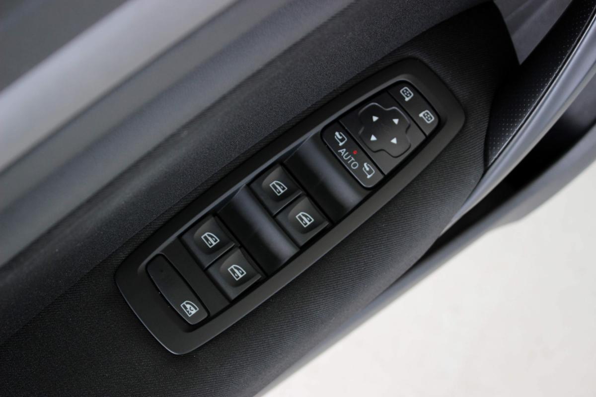 renault-megane-sport-tourer-2021-diesel-1461cc