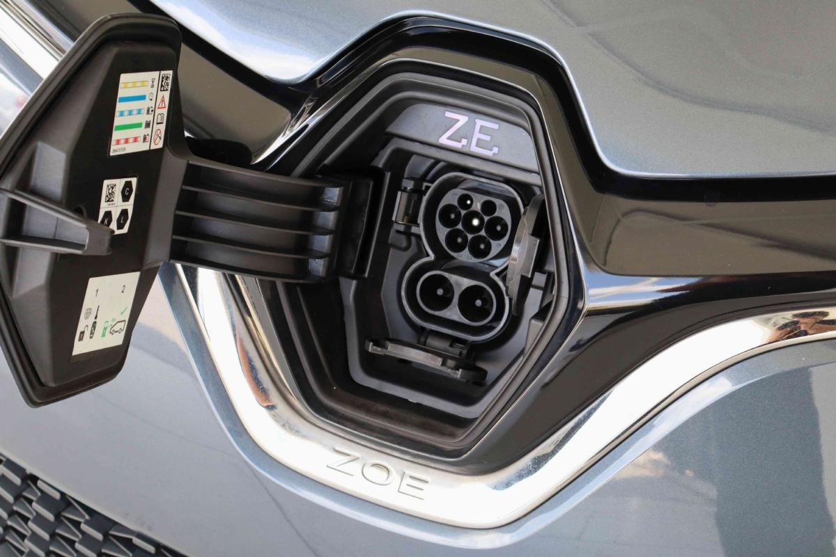 renault-zoe-2021-eletrico-500cc