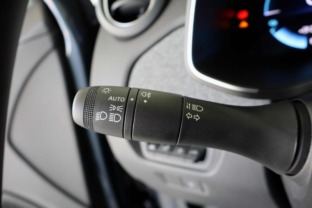 renault-zoe-2021-eletrico-500cc