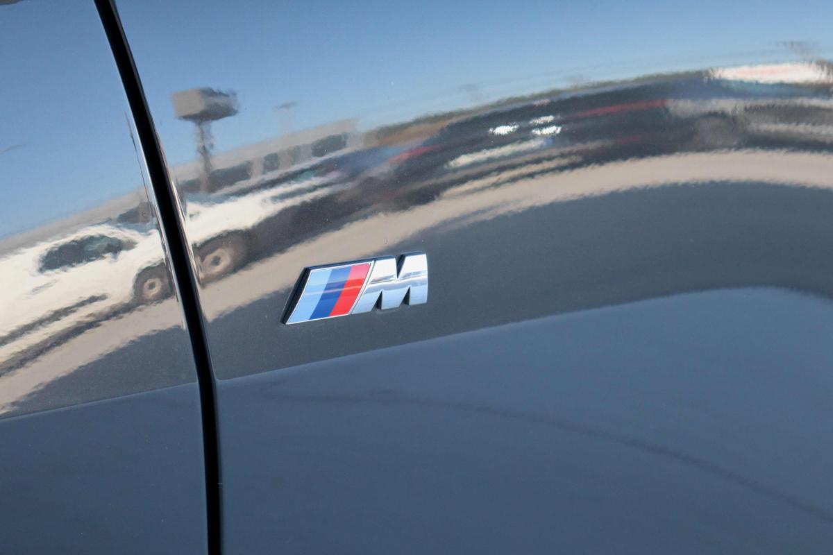 bmw-i4-2022-eletrico-500cc