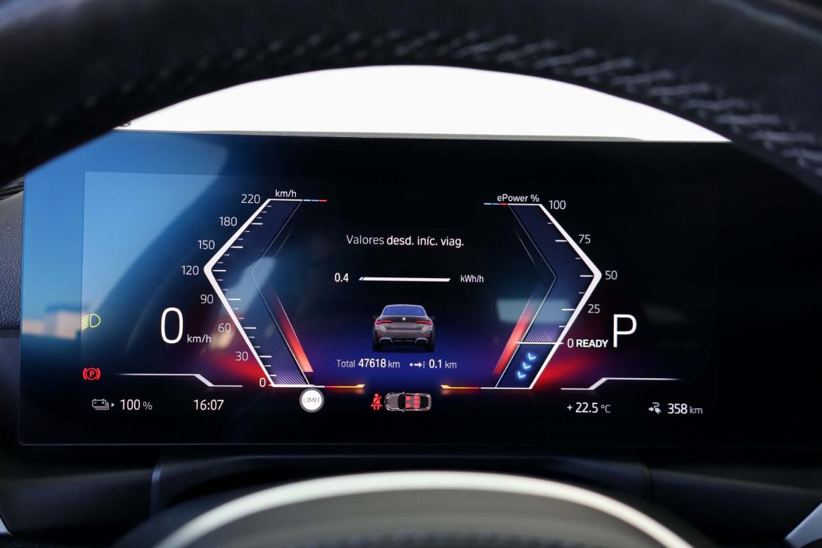 bmw-i4-2022-eletrico-500cc