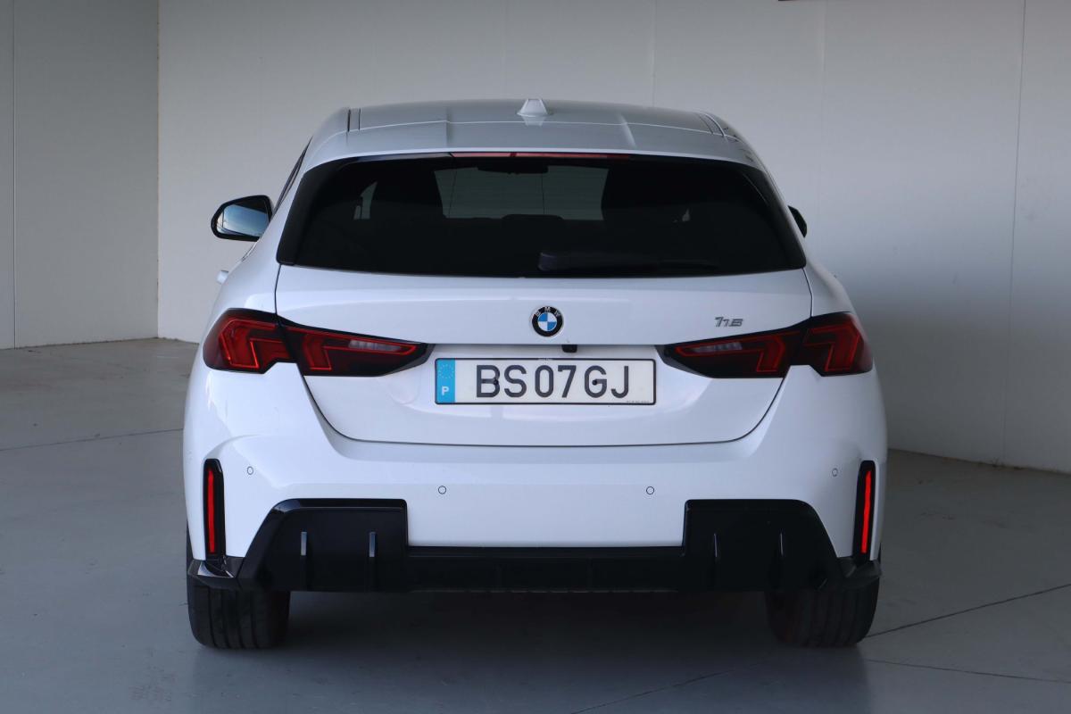 bmw-serie-1-2025-gasolina-1499cc