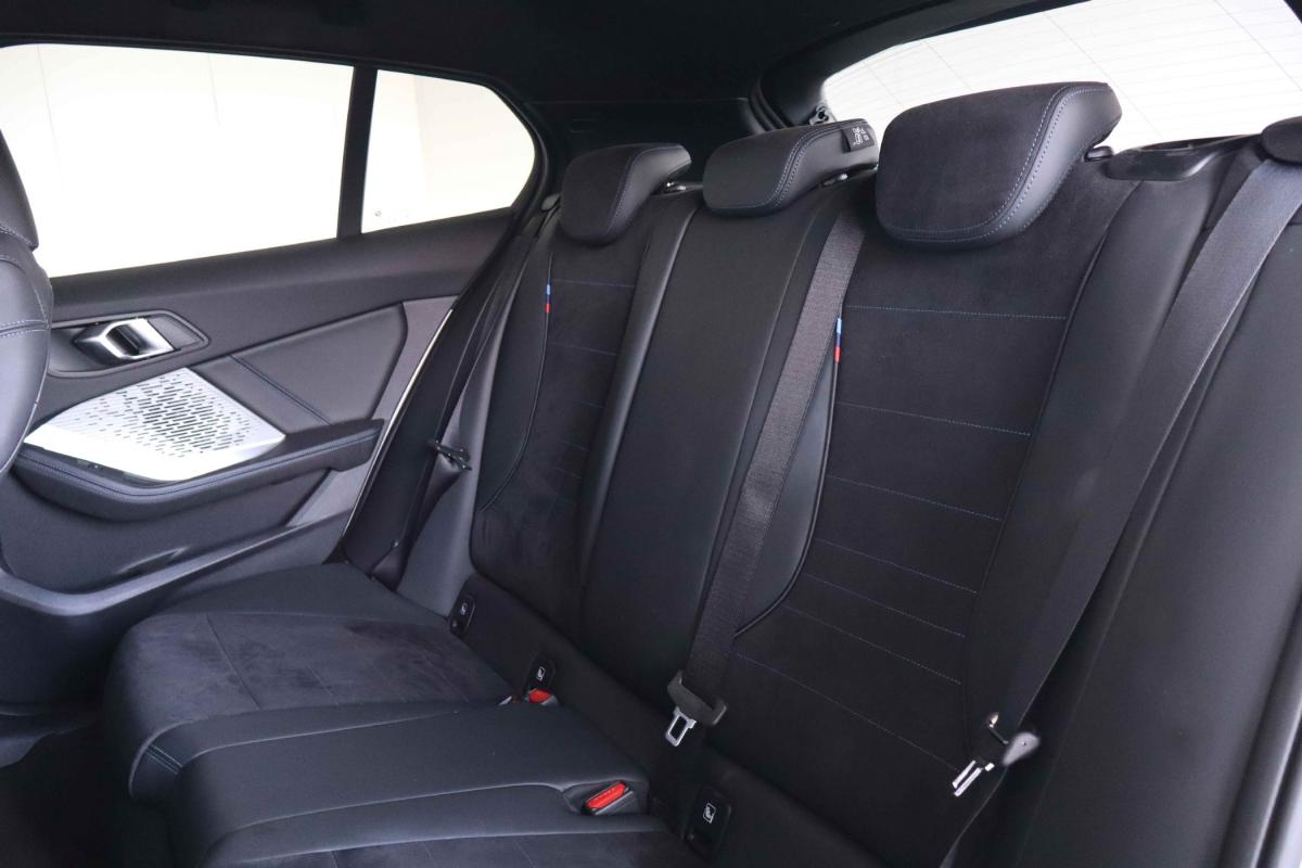 bmw-serie-1-2025-gasolina-1499cc