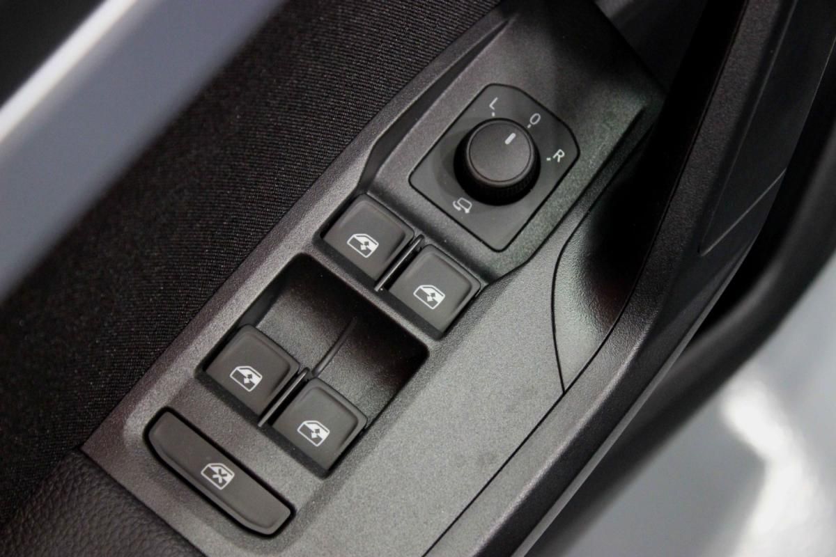 seat-ibiza-2025-gasolina-999cc