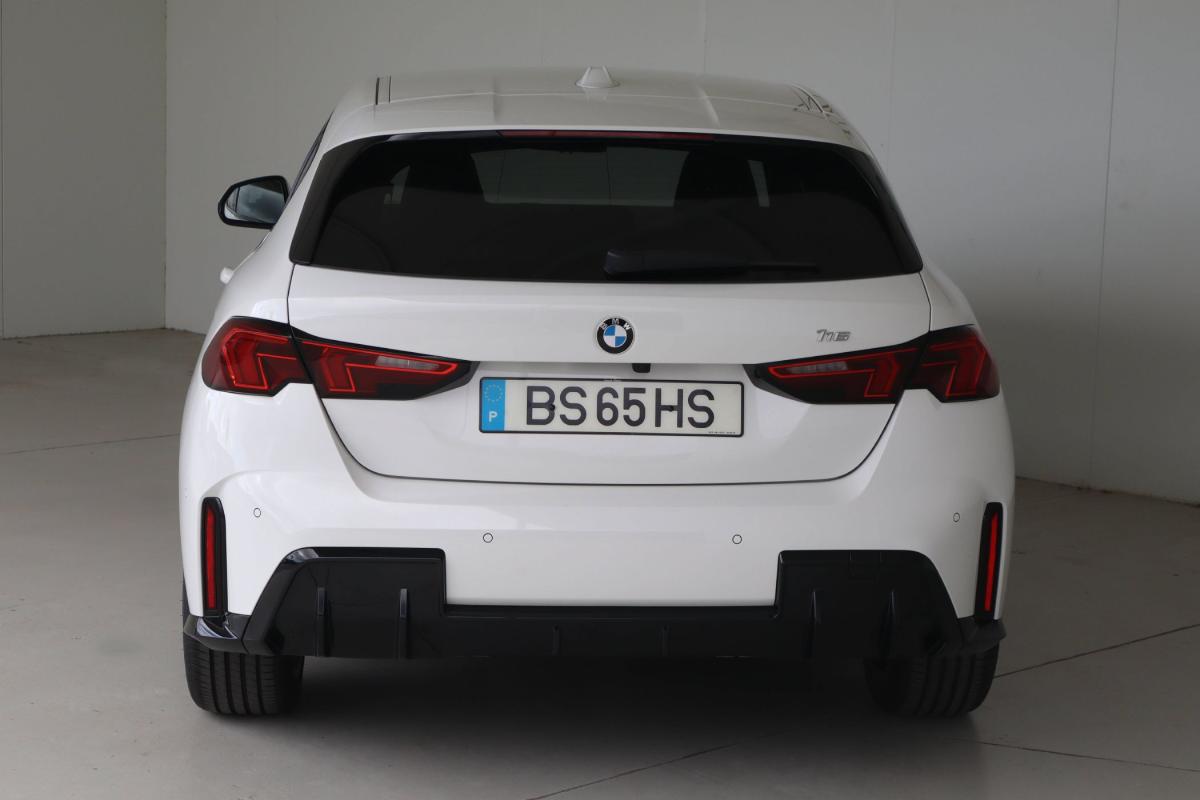 bmw-serie-1-2025-gasolina-1499cc