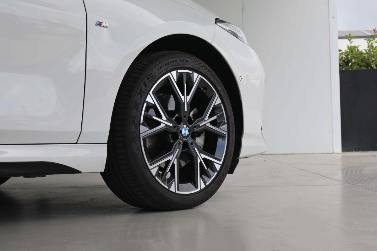 bmw-serie-1-2025-gasolina-1499cc