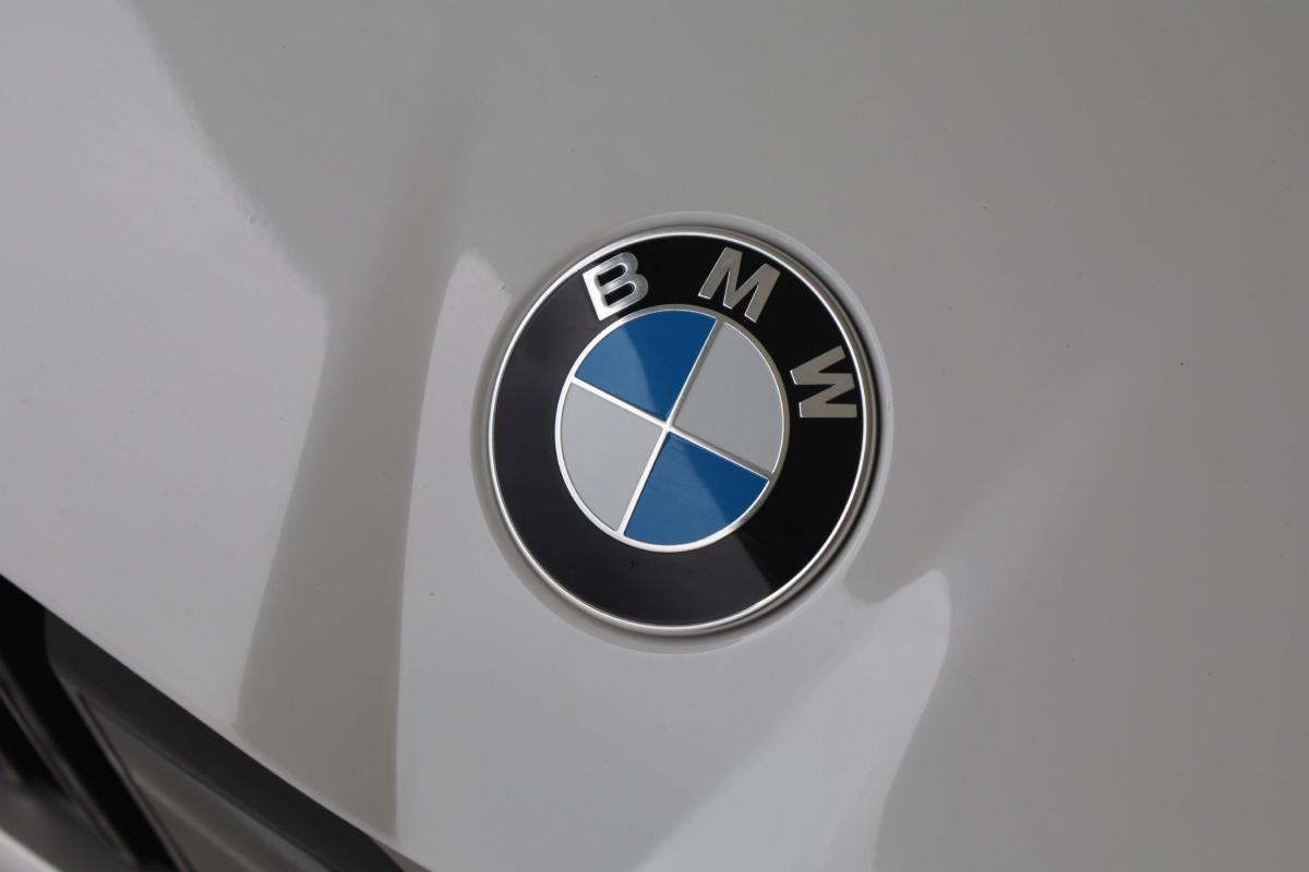 bmw-serie-1-2025-gasolina-1499cc