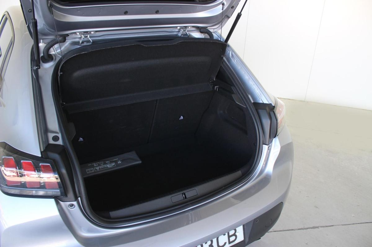 peugeot-208-2023-diesel-1499cc