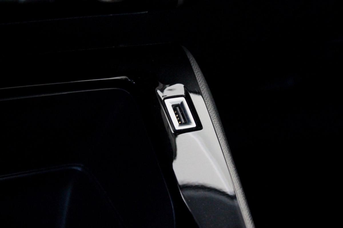 peugeot-208-2023-diesel-1499cc