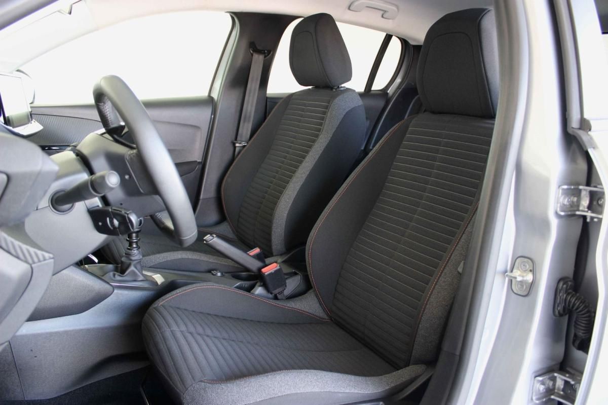 peugeot-208-2023-diesel-1499cc