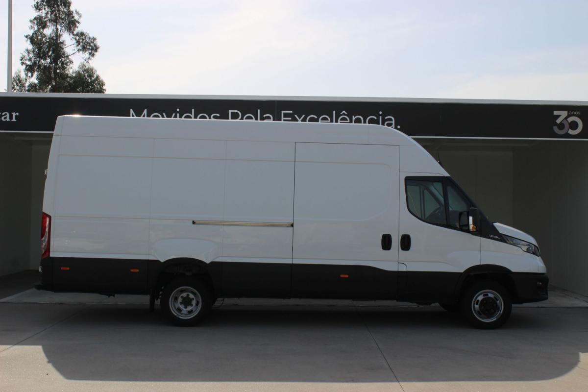 iveco-daily-2023-diesel-2287cc