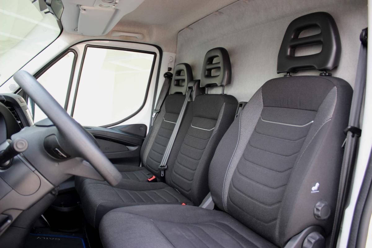 iveco-daily-2023-diesel-2287cc
