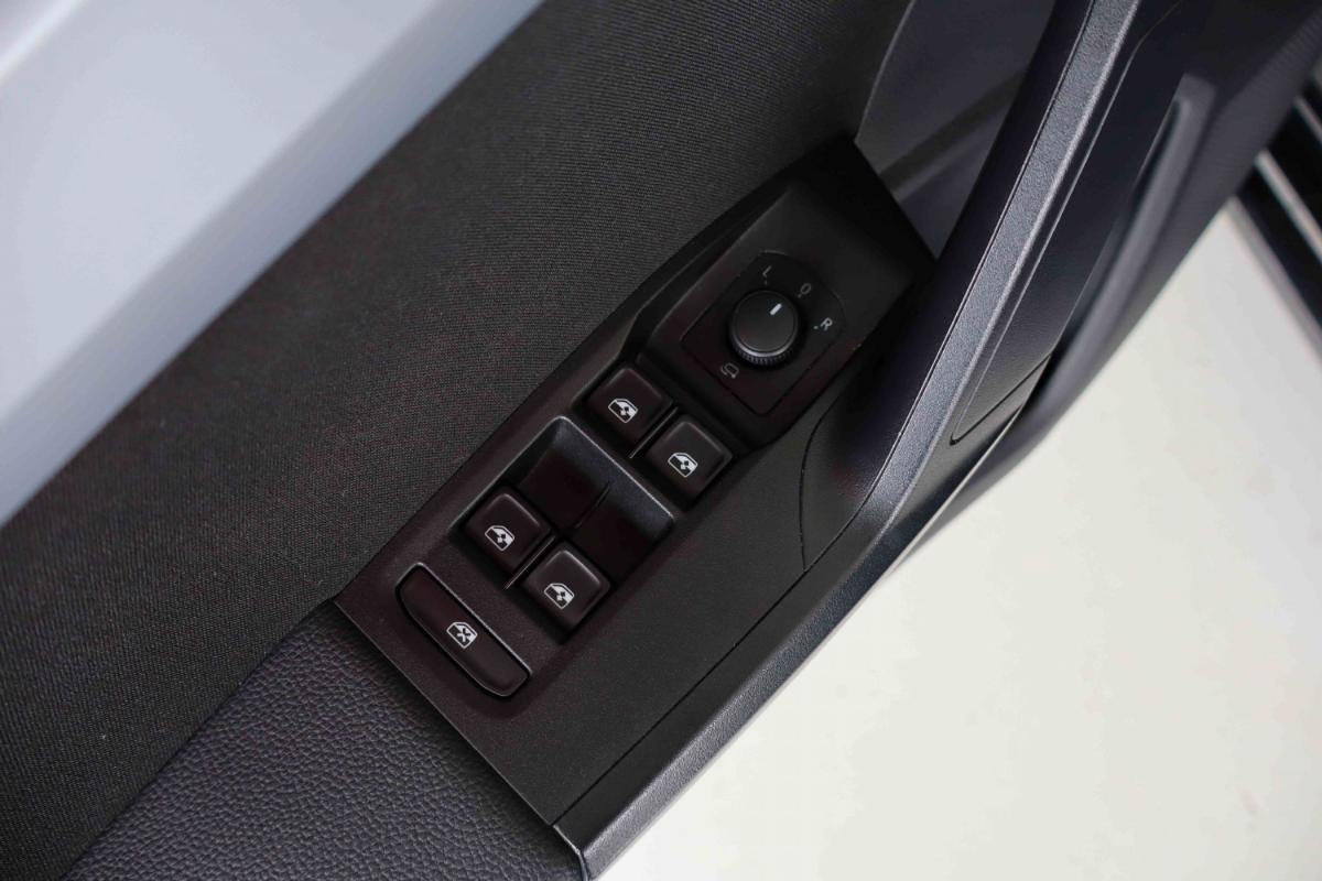 seat-ibiza-2024-gasolina-999cc