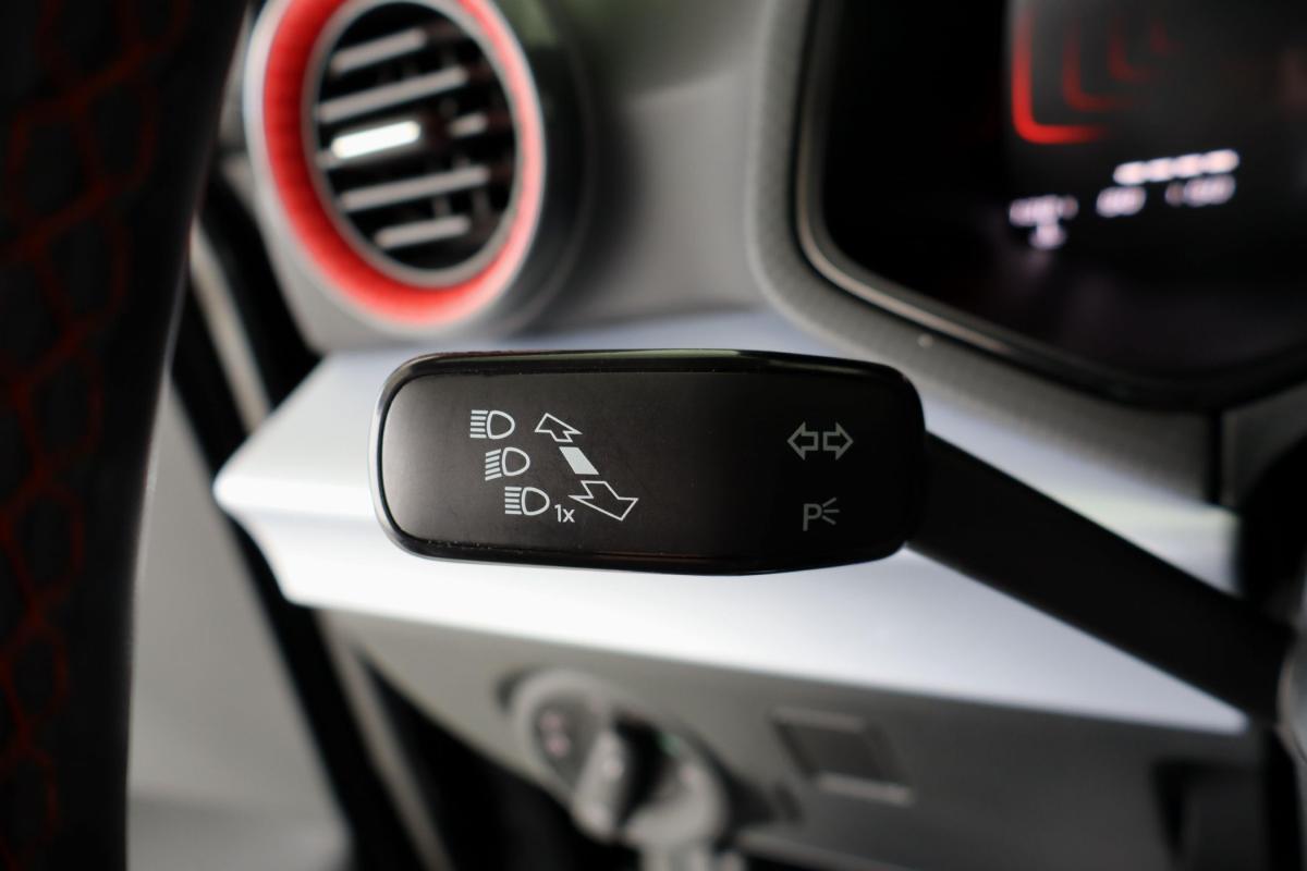 seat-ibiza-2024-gasolina-999cc