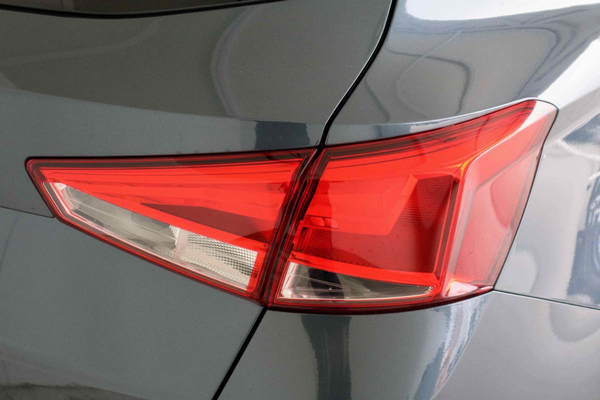 seat-arona-2023-gasolina-999cc