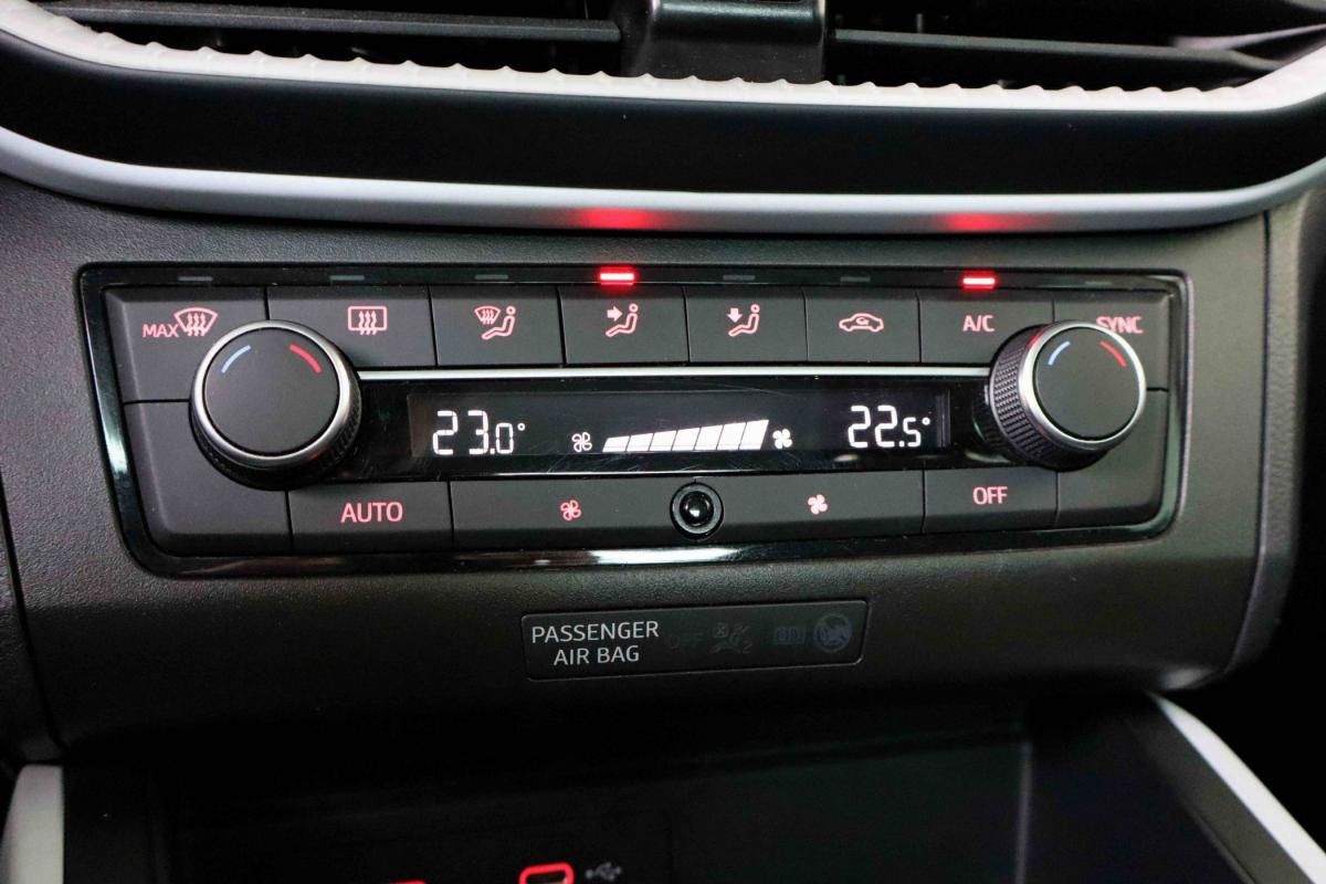 seat-arona-2023-gasolina-999cc