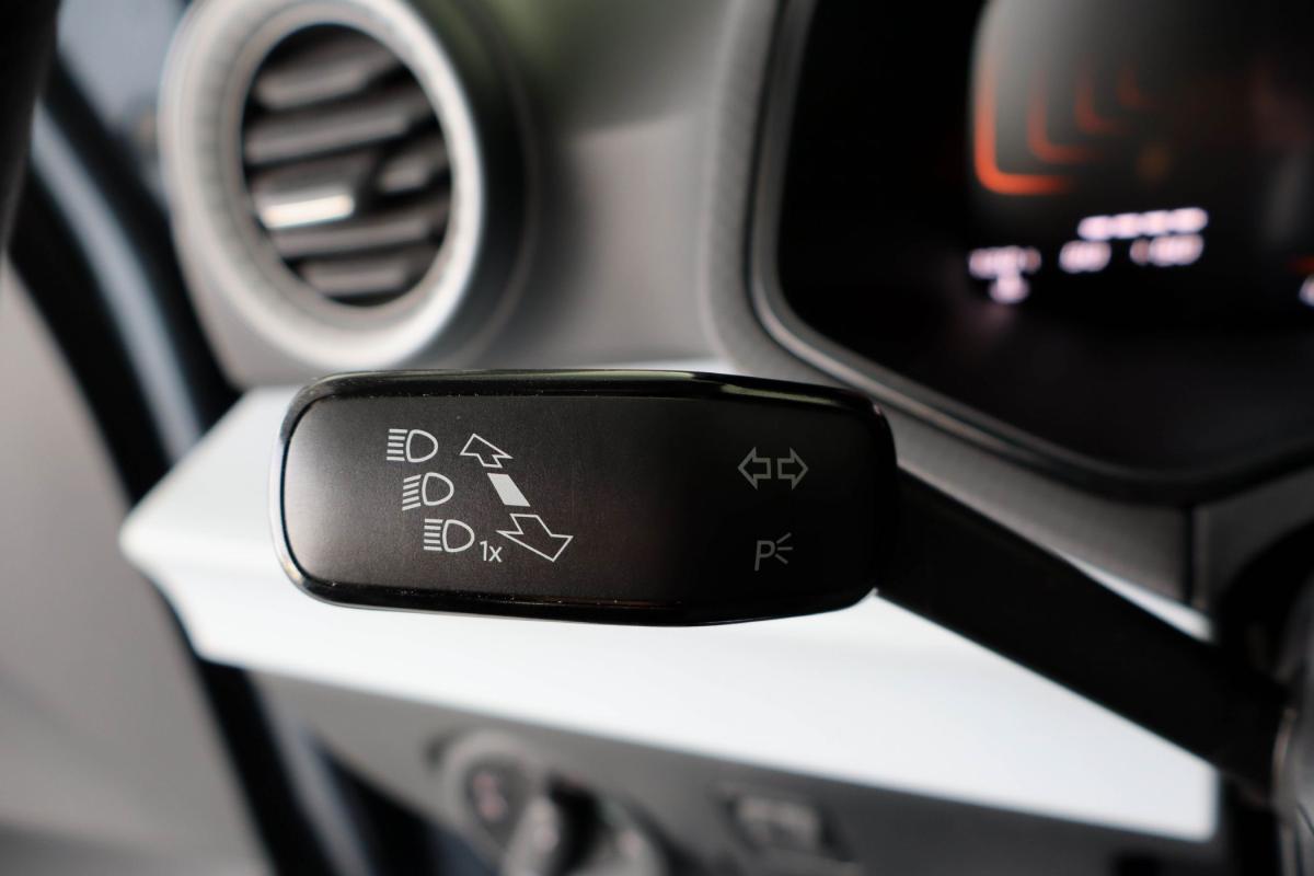seat-arona-2023-gasolina-999cc