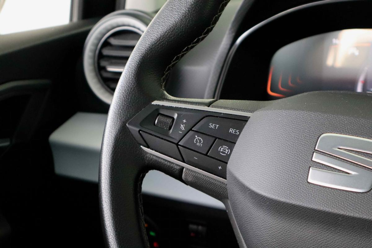 seat-arona-2023-gasolina-999cc