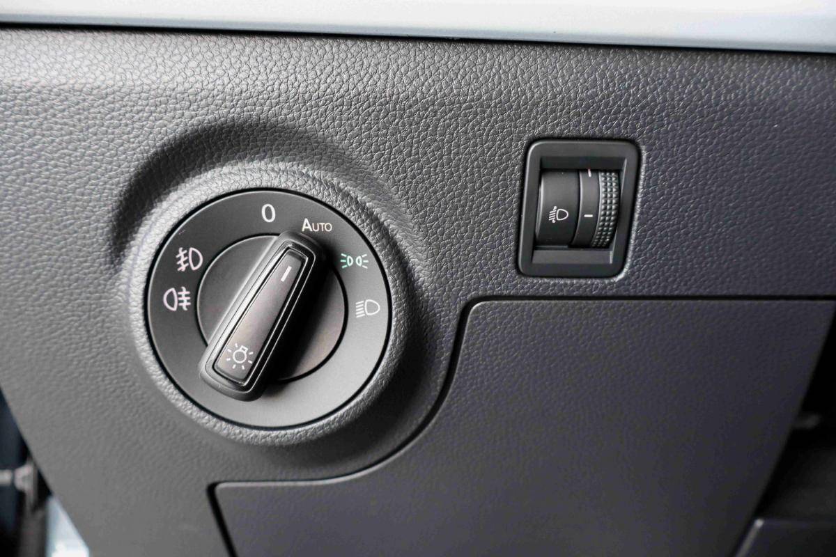 seat-arona-2023-gasolina-999cc