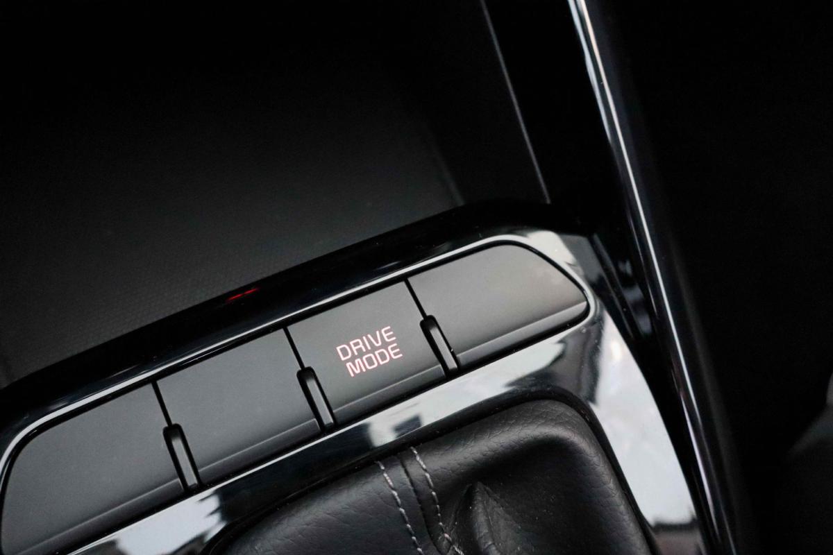 kia-stonic-2025-gasolina-998cc