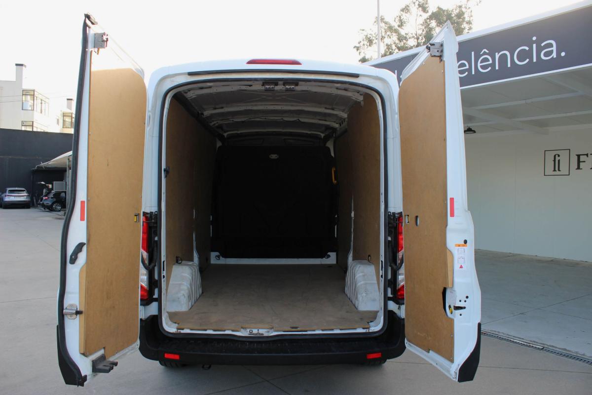 ford-transit-2023-diesel-1995cc