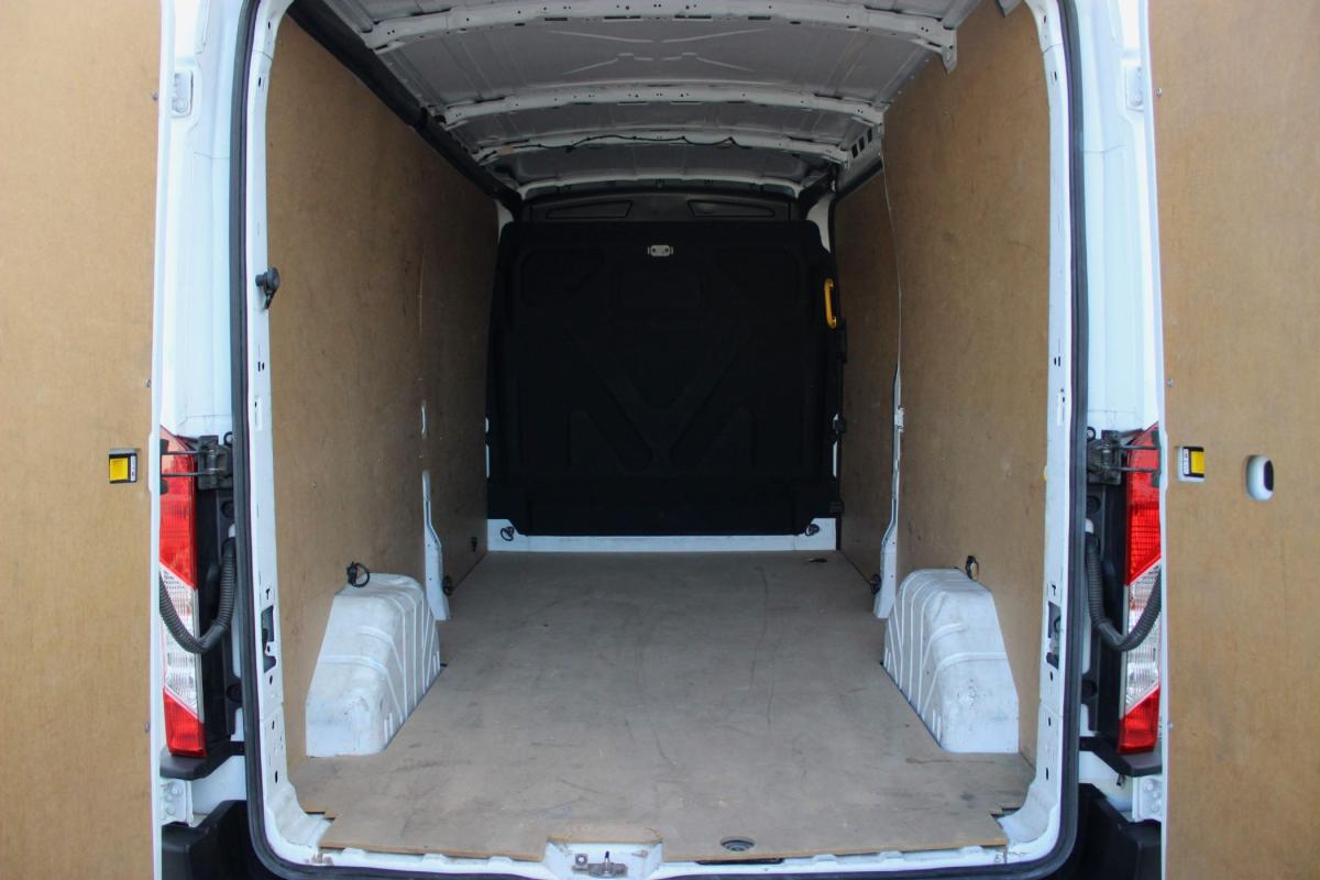 ford-transit-2023-diesel-1995cc