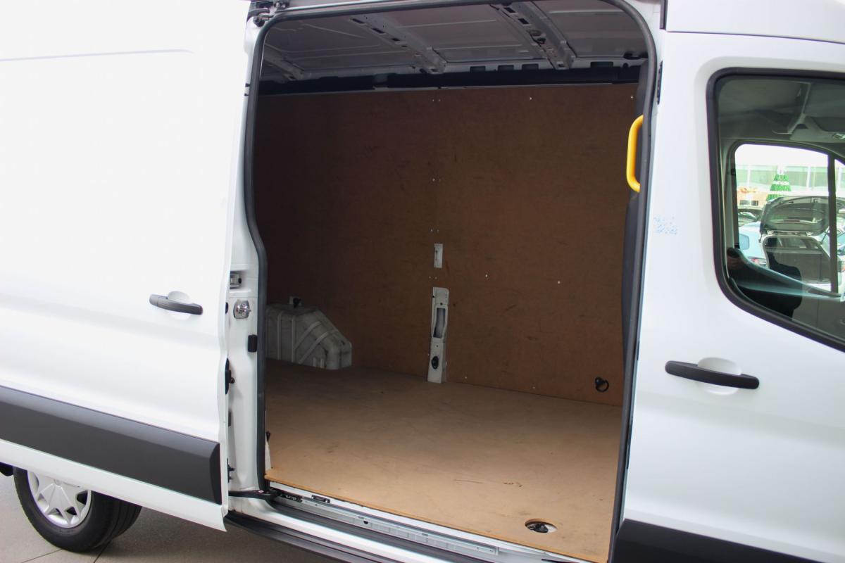 ford-transit-2023-diesel-1995cc