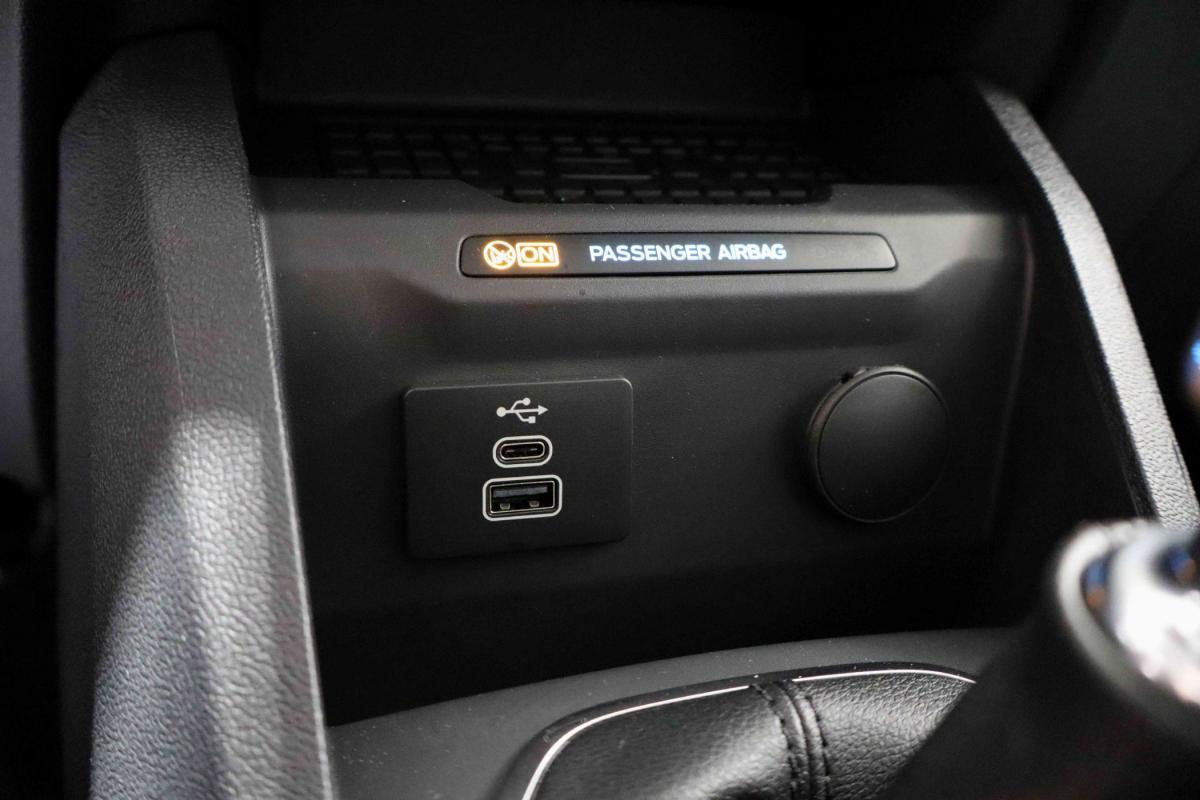 ford-tourneo-courier-2025-gasolina-998cc