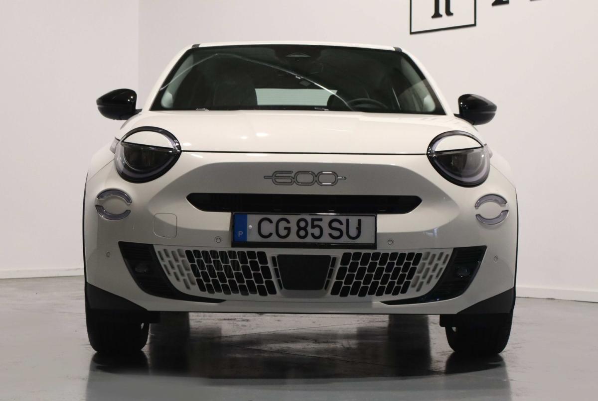 fiat-600-2026-gasolina-1199cc