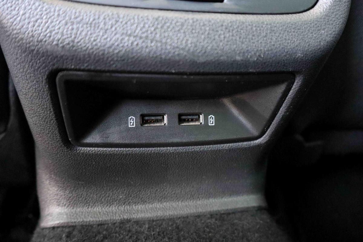 seat-leon-2018-diesel-1598cc