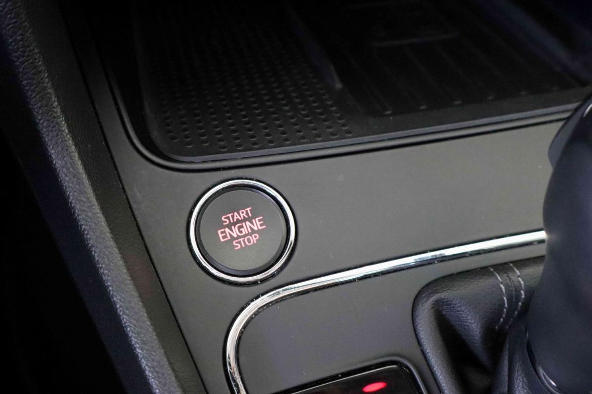 seat-leon-2018-diesel-1598cc