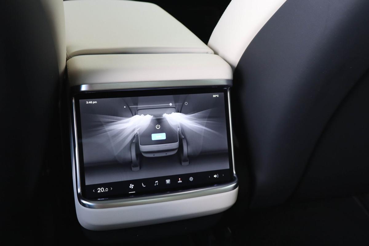 tesla-model-s-2023-eletrico-500cc