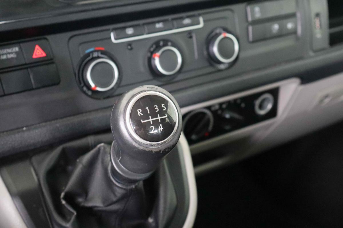 volkswagen-transporter-2019-diesel-1968cc
