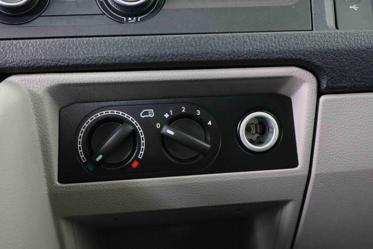 volkswagen-transporter-2019-diesel-1968cc