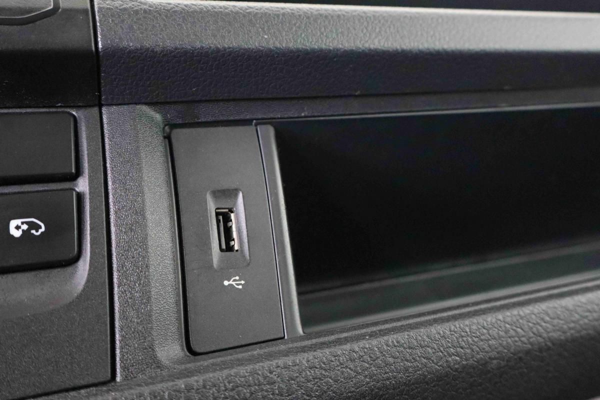 volkswagen-transporter-2019-diesel-1968cc