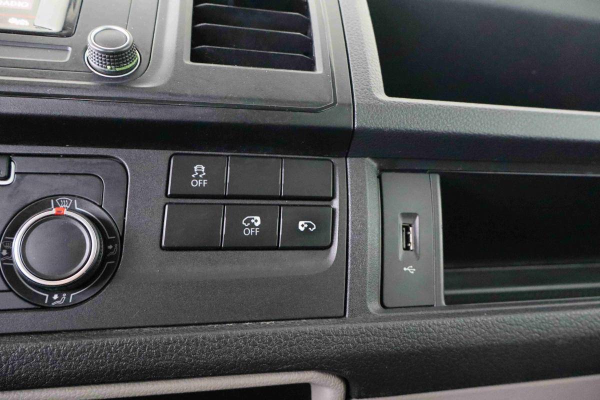 volkswagen-transporter-2019-diesel-1968cc