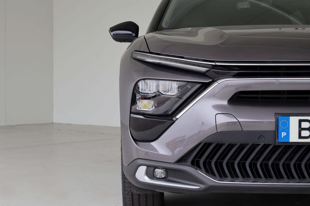 citroen-c5-x-2023-hibrido-a-gasolina-1598cc