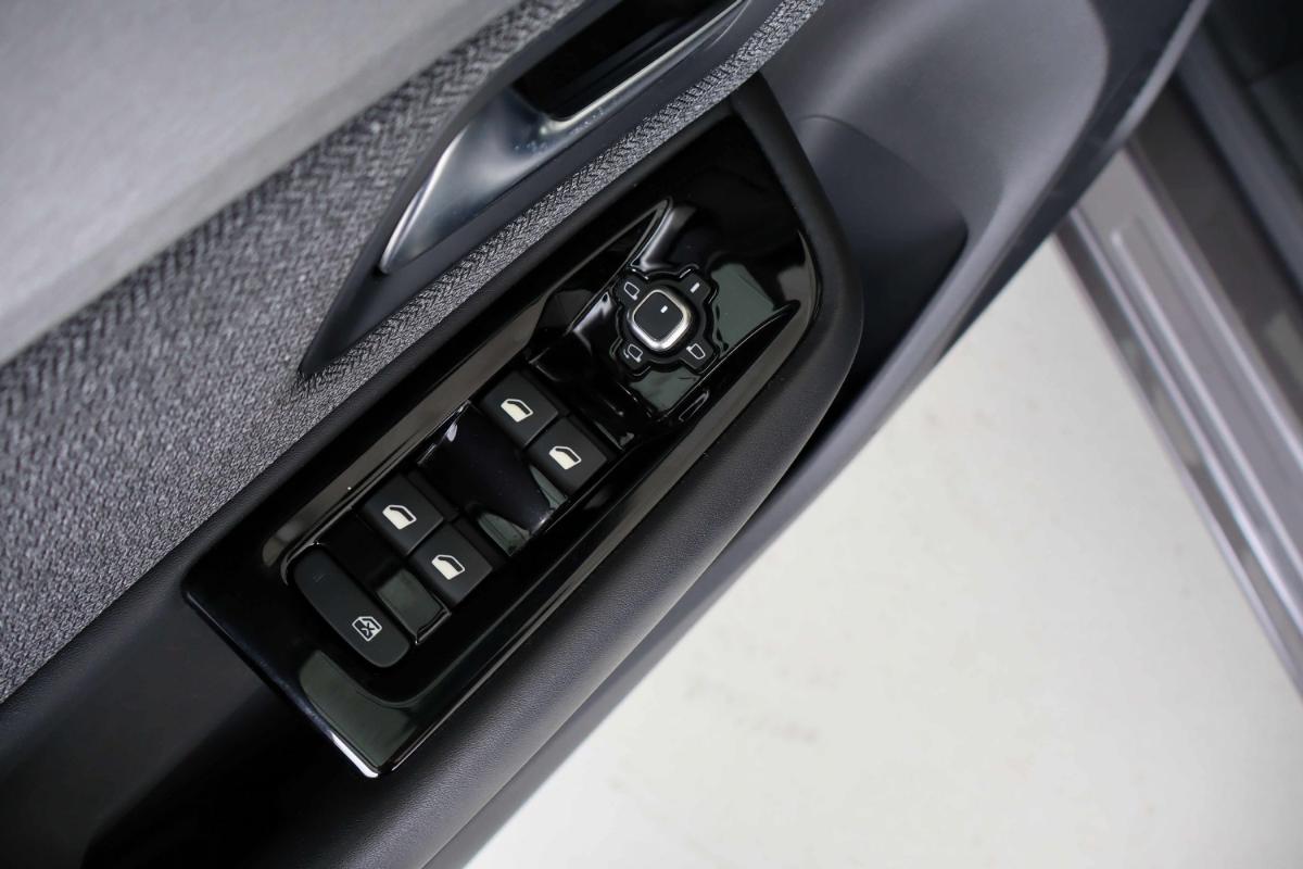 citroen-c5-x-2023-hibrido-a-gasolina-1598cc
