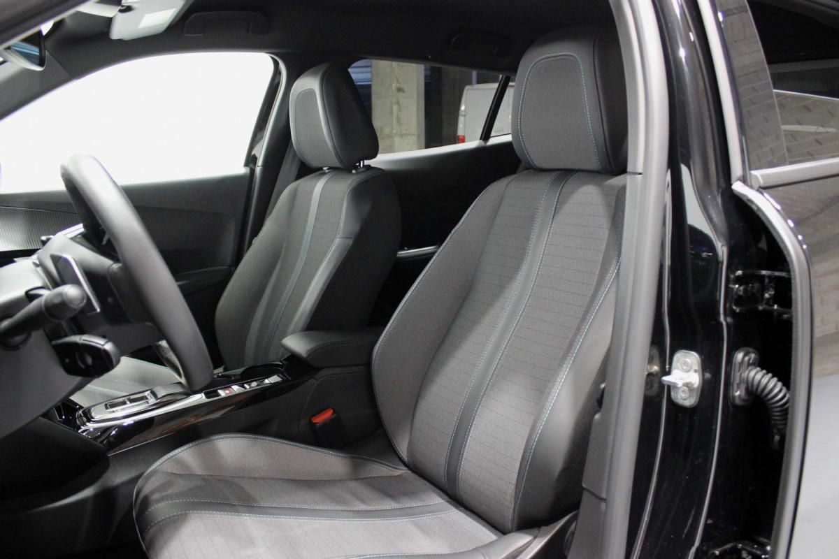 peugeot-2008-2023-diesel-1499cc