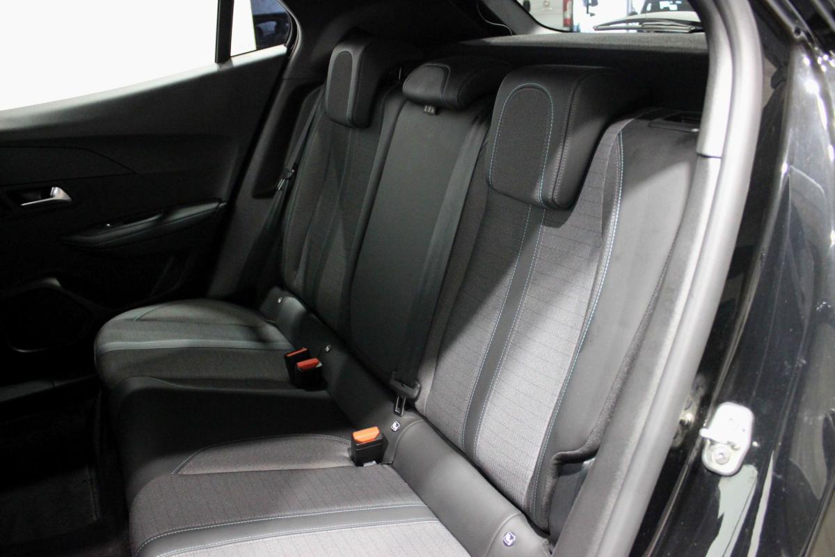 peugeot-2008-2023-diesel-1499cc