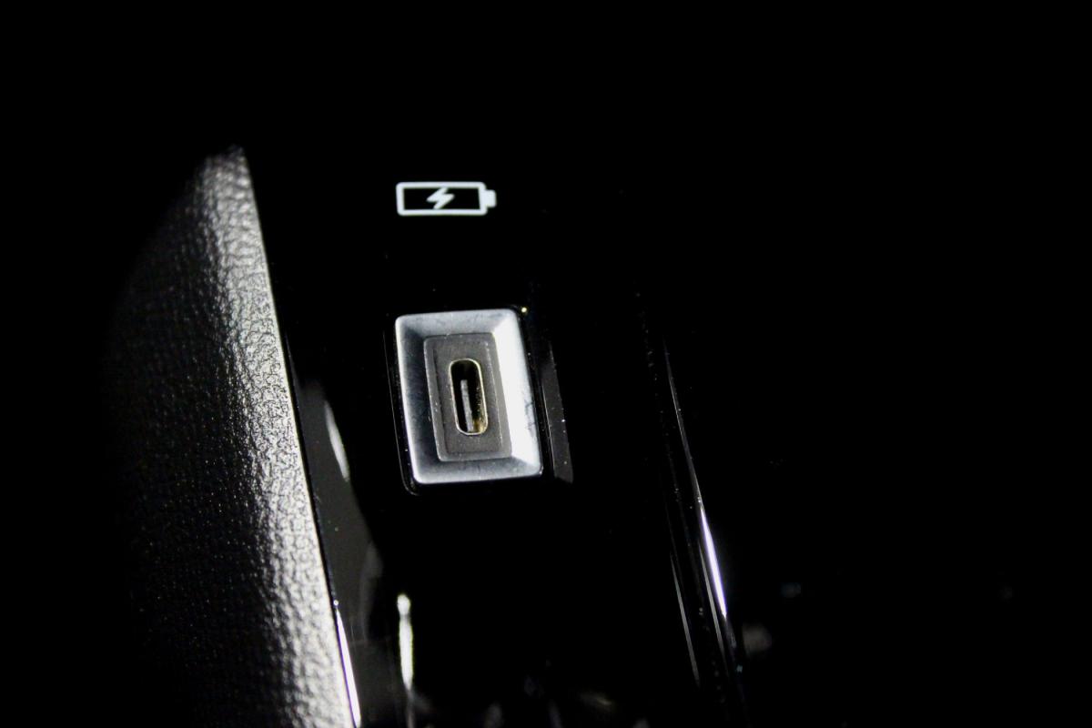peugeot-2008-2023-diesel-1499cc