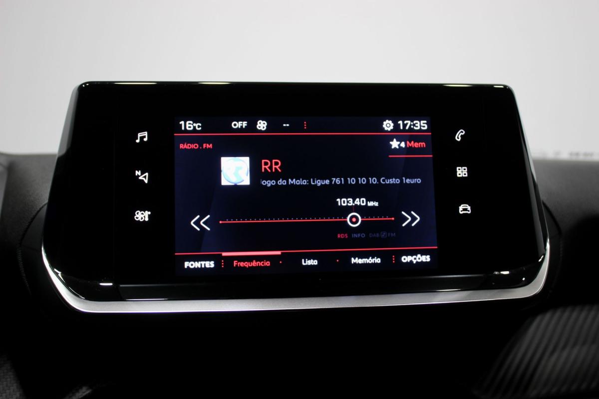 peugeot-2008-2023-diesel-1499cc