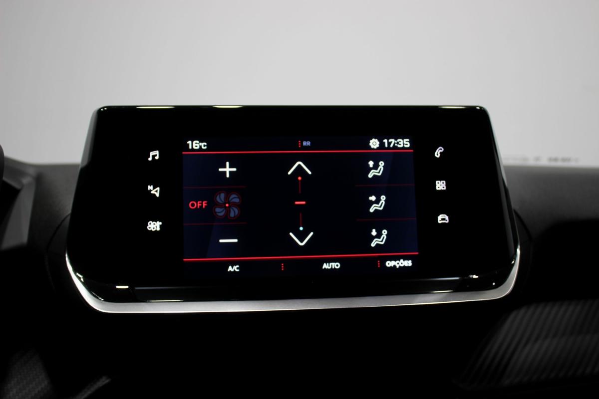 peugeot-2008-2023-diesel-1499cc