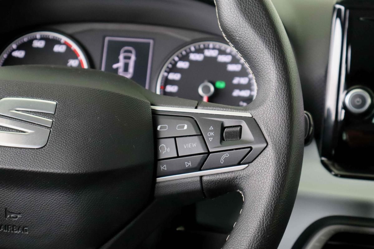 seat-arona-2022-gasolina-999cc