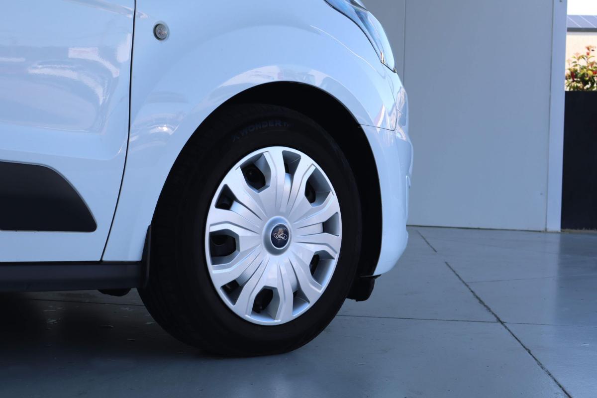ford-transit-connect-2023-diesel-1499cc
