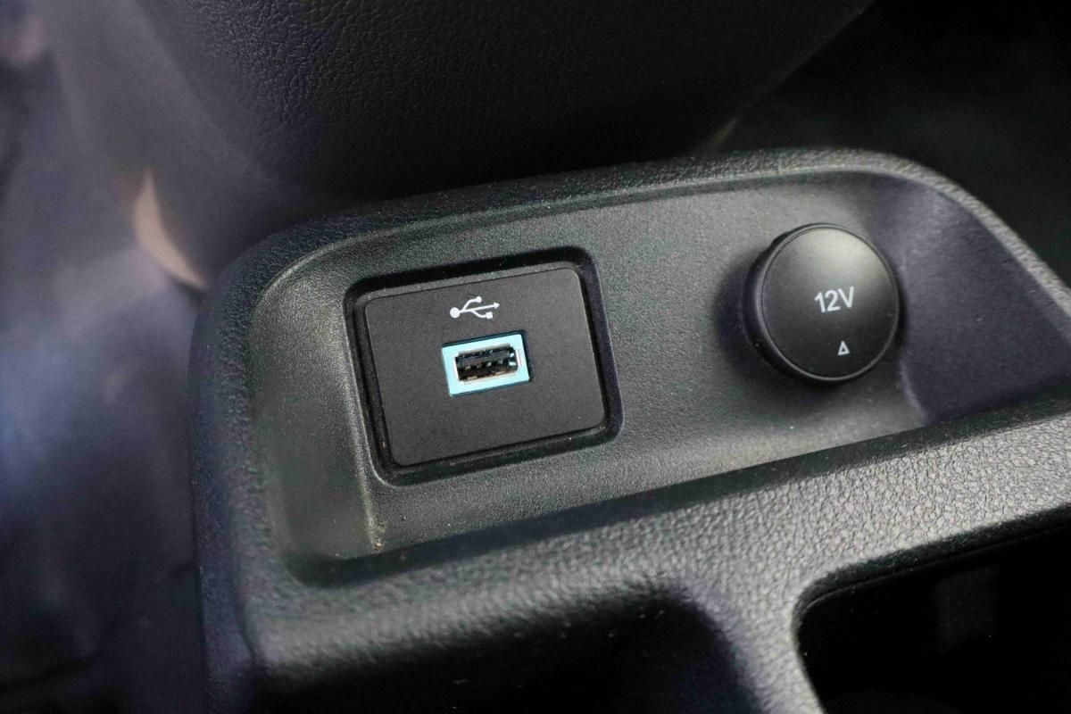 ford-transit-connect-2023-diesel-1499cc