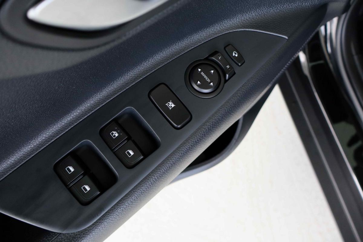 kia-stonic-2025-gasolina-998cc
