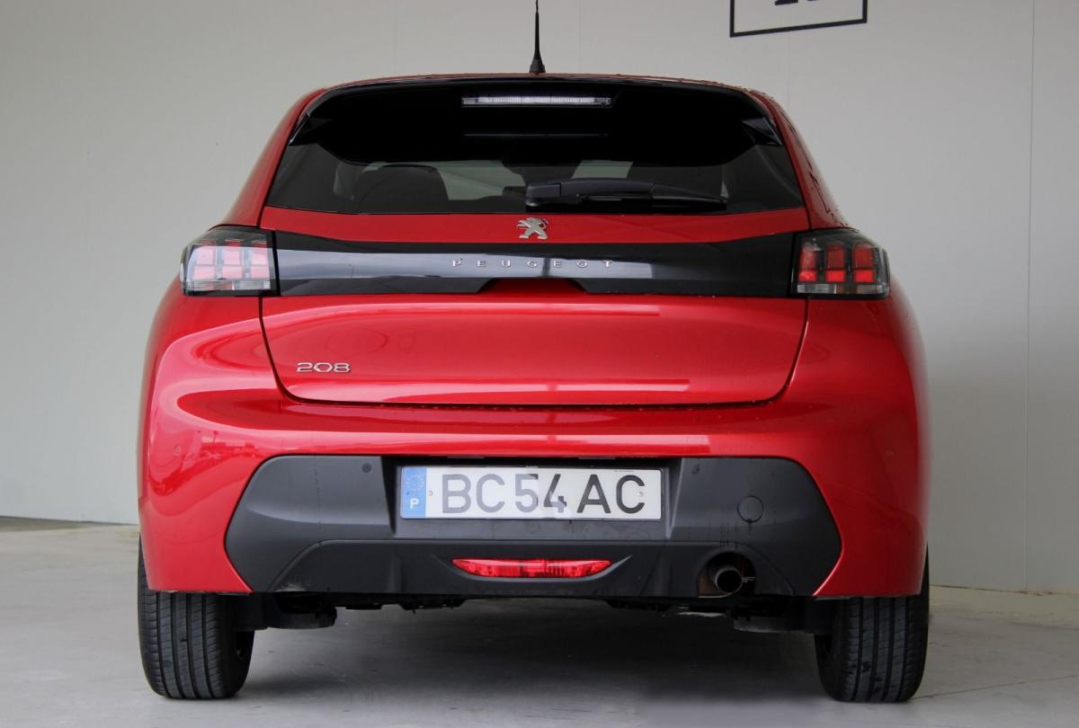 peugeot-208-2023-gasolina-1199cc