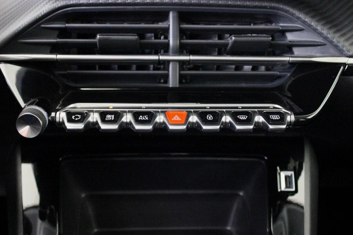 peugeot-208-2023-gasolina-1199cc